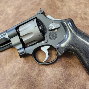 SMITH & WESSON MODEL 327 JM PC